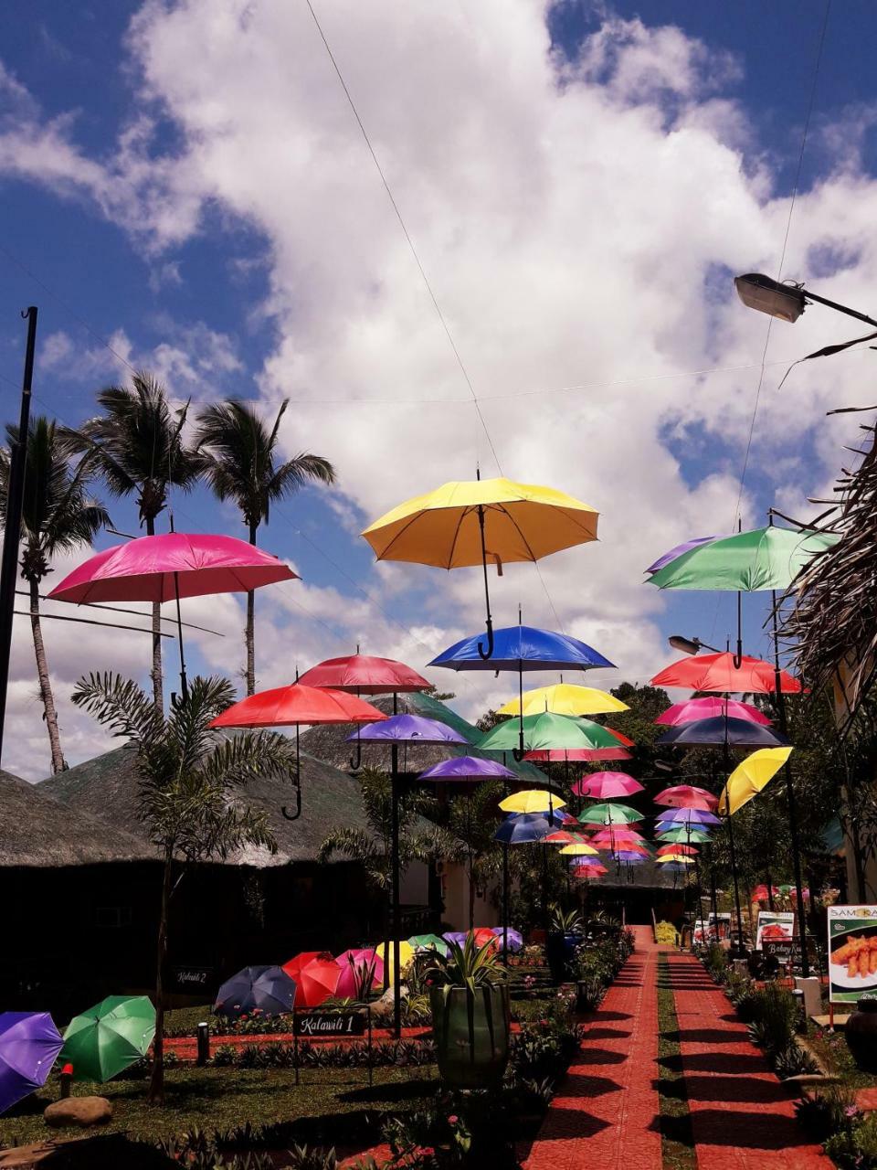 แซมคารา เรสเทอรองต์ แอนด์ การ์เดน รีสอร์ต Hotel Lucban ภายนอก รูปภาพ